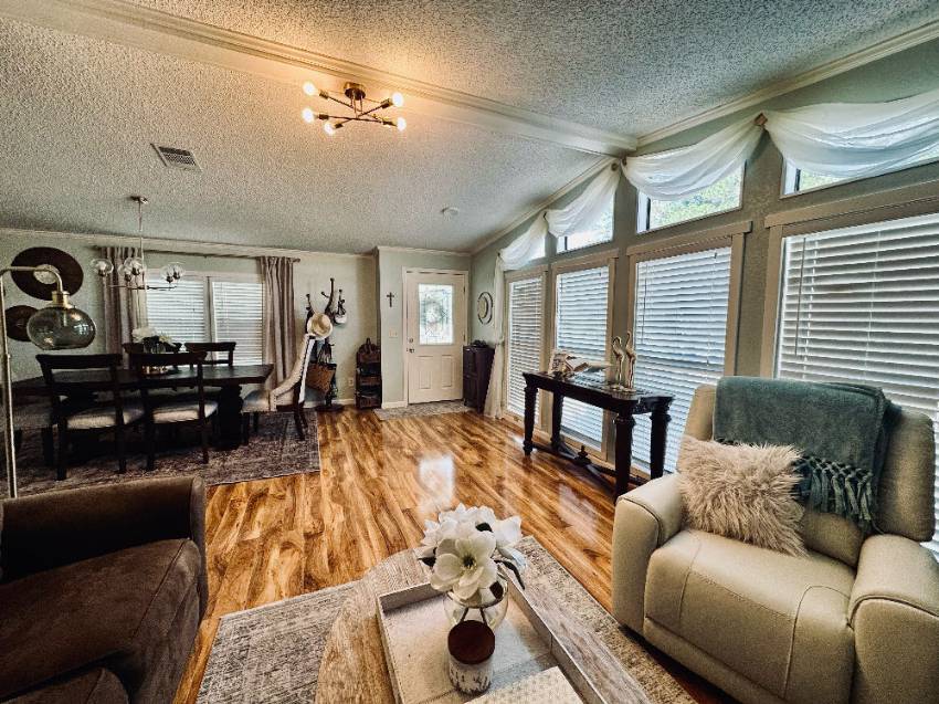 1374 Deverly Drive a Lakeland, FL Mobile or Manufactured Home for Sale